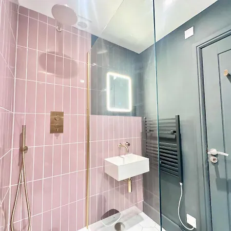 Barbican Loft - With Free Parking